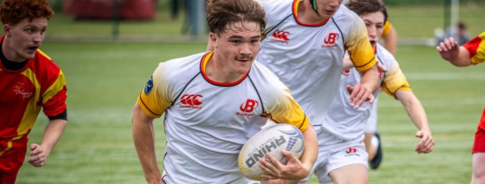 Une charnière Williamson-Streel face à l'Espagne, Machiels et Monnier au centre