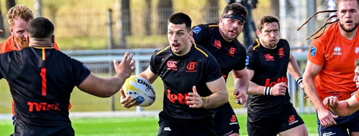 Matias Remue avec la Belgique contre les Pays-Bas